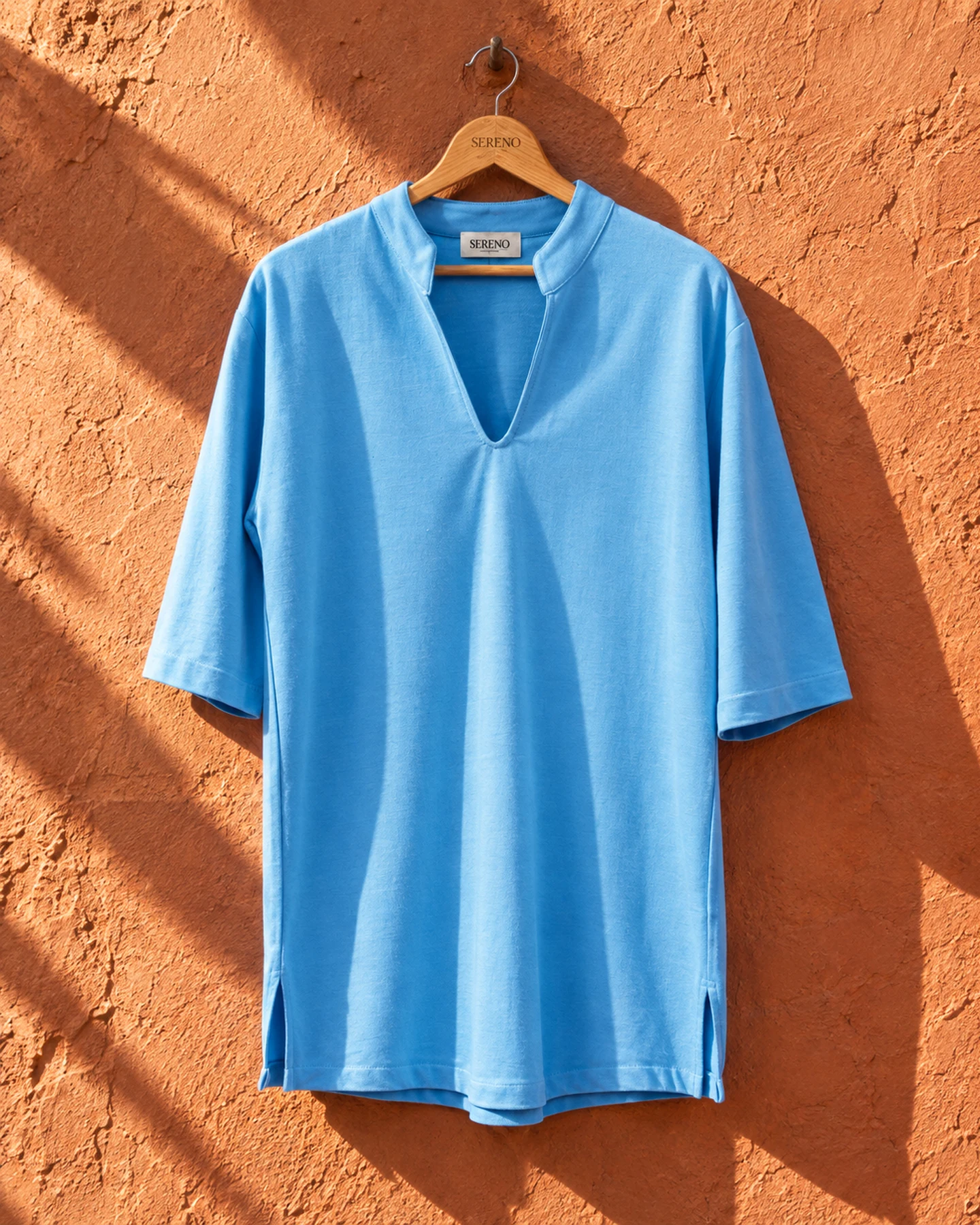 Túnica Capri en azul, de frente, sola